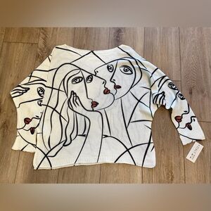 Artistic Face Print sheer Sweater - White